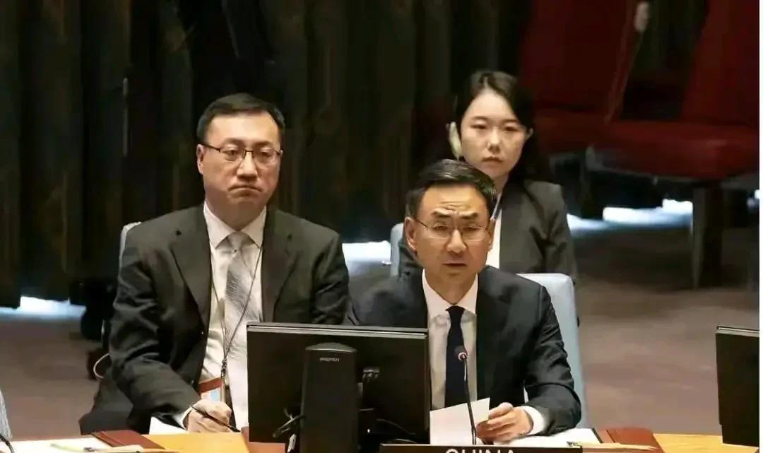 耿爽，霸气外交官！昨日的《联合国海洋法公约》缔约国大会上，又见耿大使风采！耿