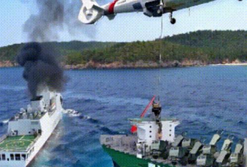 美军敢为台海军火船开火？答案早已明确，台海博弈再起波澜：长荣货轮拟运82套海马斯