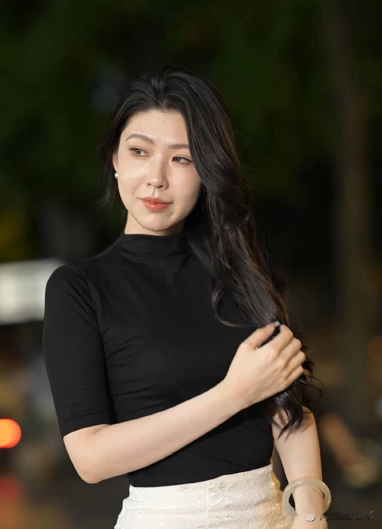 夜色笼罩下的霓虹深渊！霓虹都市夜景夜间霓虹图都市霓虹烟火夜城霓虹照都市夜