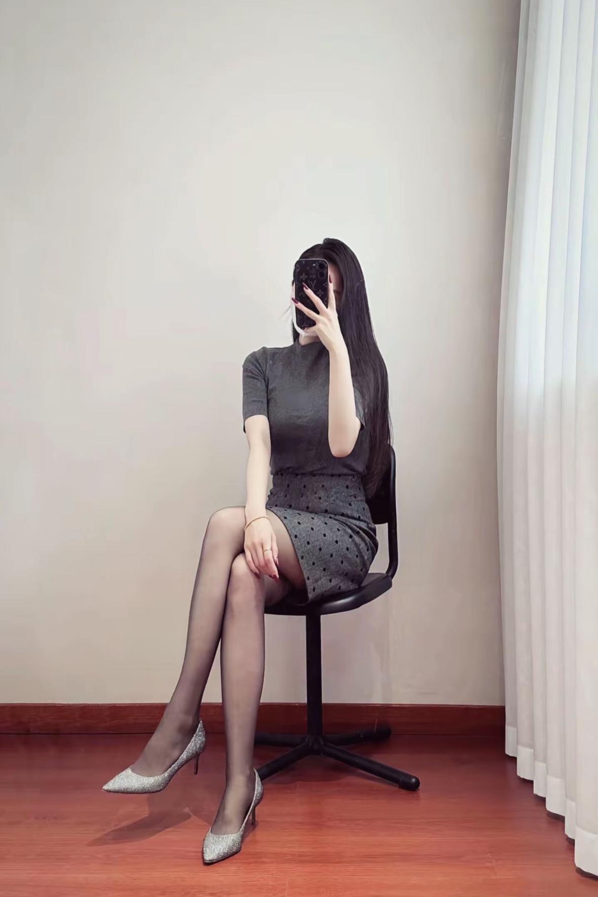 努力赚钱吧，经济到位，身边都是好人