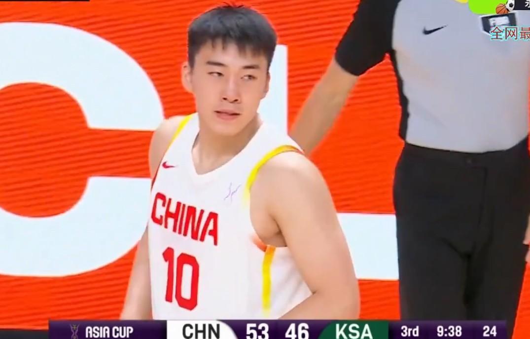 王俊杰以后肯定是国家队常客了！看来在海外留洋还是有很大好处的！首先作为大前锋，