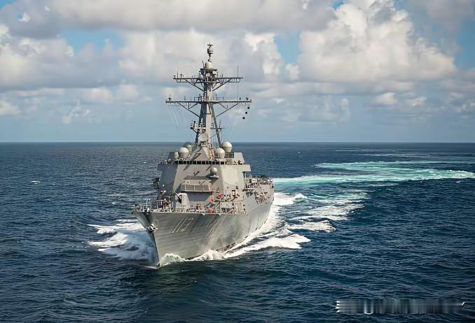 美军又来挑衅了！1月17日，东部战区传来消息，1月16日至17日，美国海军“菲恩