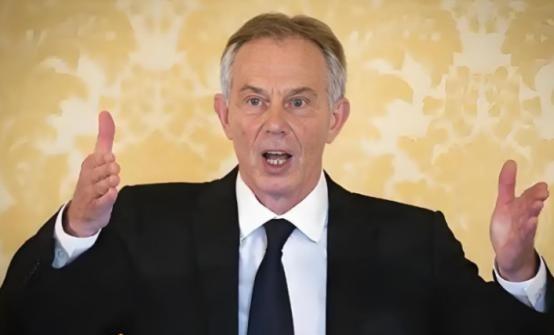 在紫石英事件中，1.3万吨的伦敦号重巡洋舰，装备4座203毫米双联舰炮，被英勇无