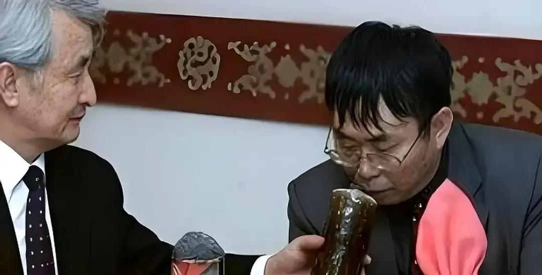 你以为聂卫平没拿过世界冠军就不算“顶流”？AI在偷学他的棋谱，日本棋院把他的对局