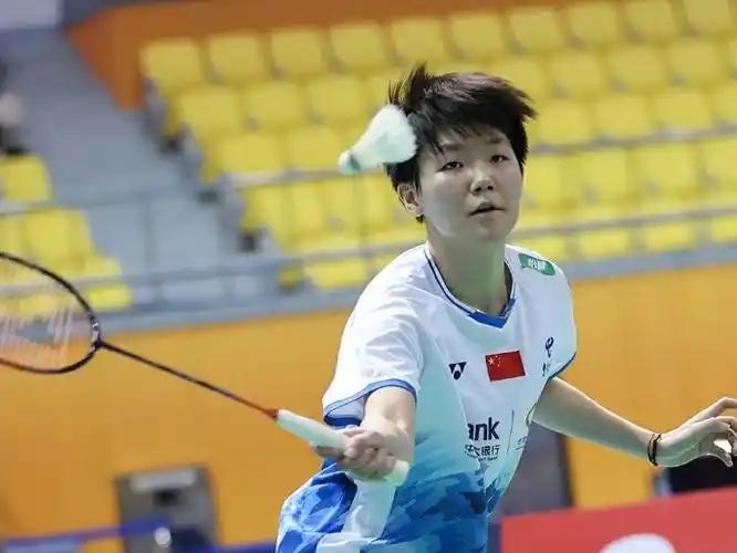 刚刚结束了一场泰国羽毛球大师赛女单1/16决赛，女单世界排名第37位的囯羽选手韩