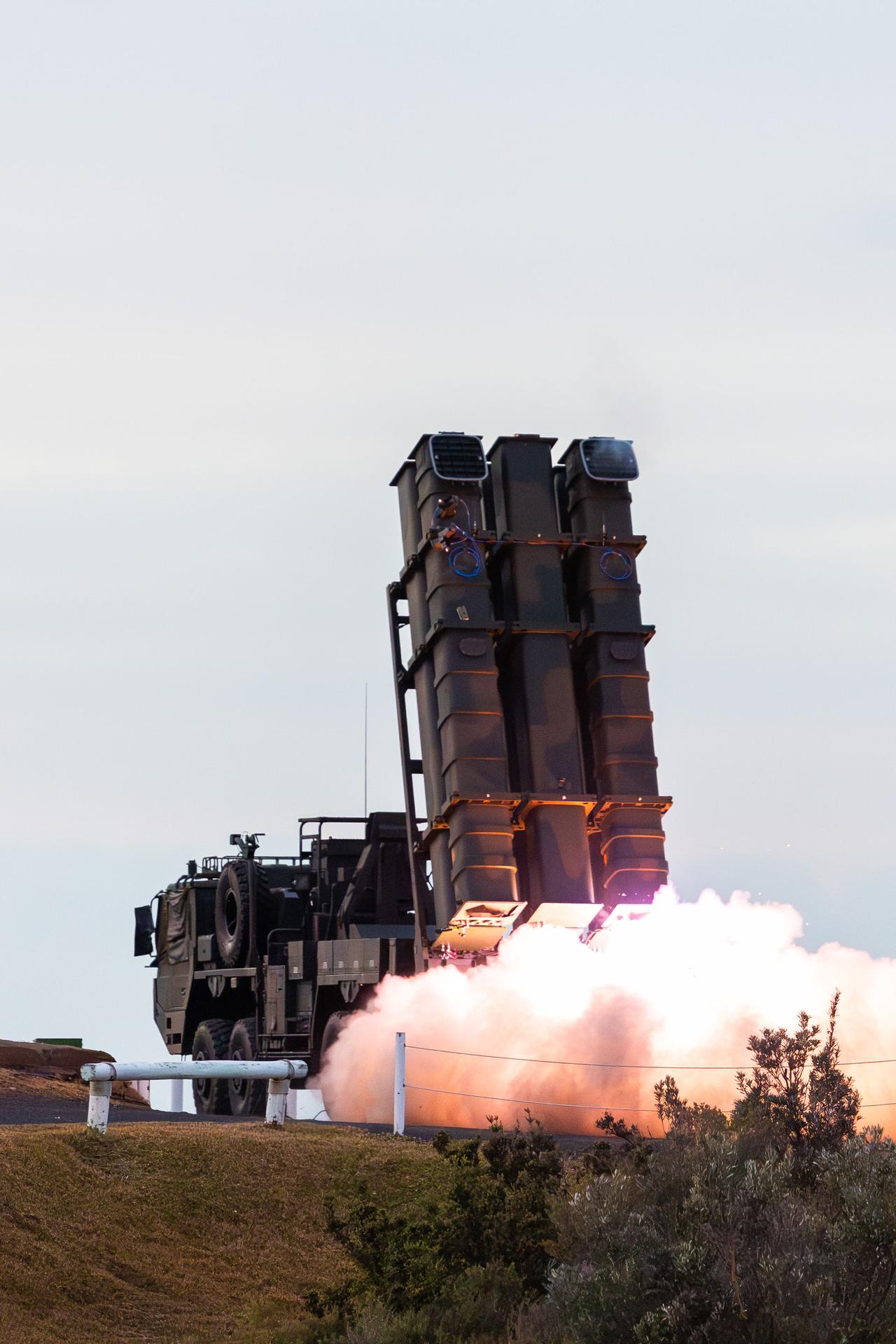 日本在西南诸岛加速部署原定2026年投入使用的12式反舰飞弹增程改良型，分别在去