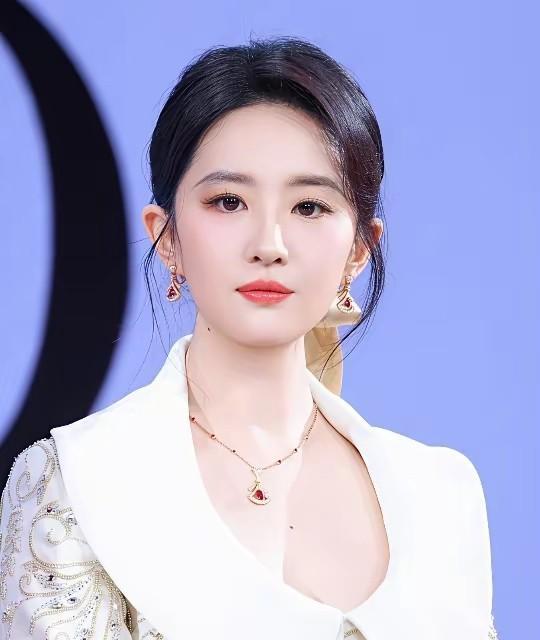 刘亦菲看着就是好看多漂亮啊清纯唯美仙女下凡一般