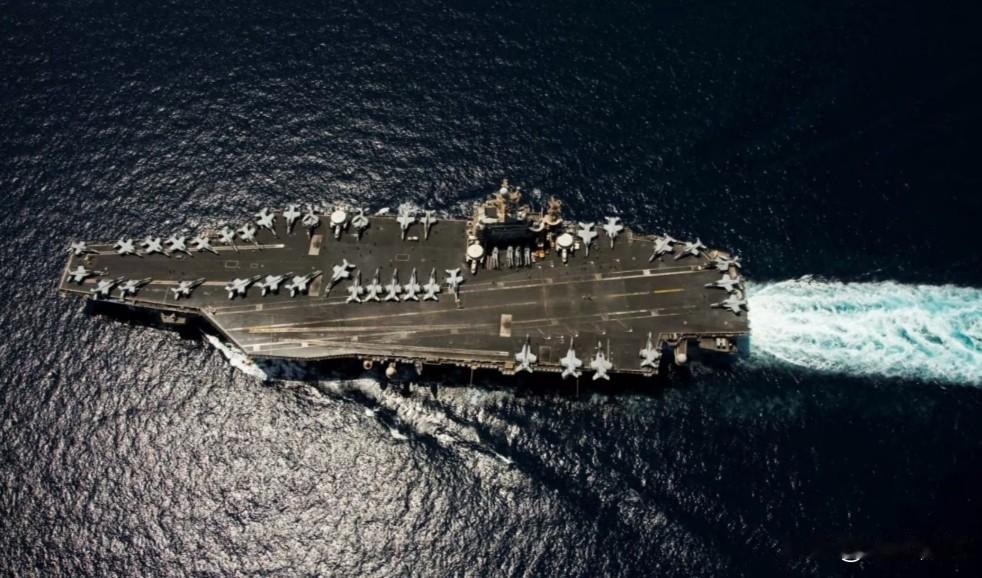 中国军方突然警告菲律宾1月27日，南部战区新闻发言人当众表示，1月25日至2