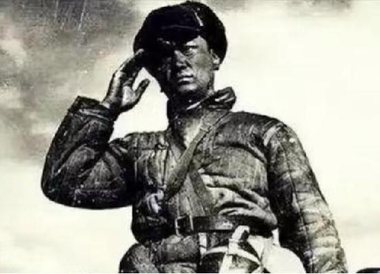 1951年华川阻击战，志愿军8连被困绝地三面是崖，一个安徽兵说我试试，然后徒手爬