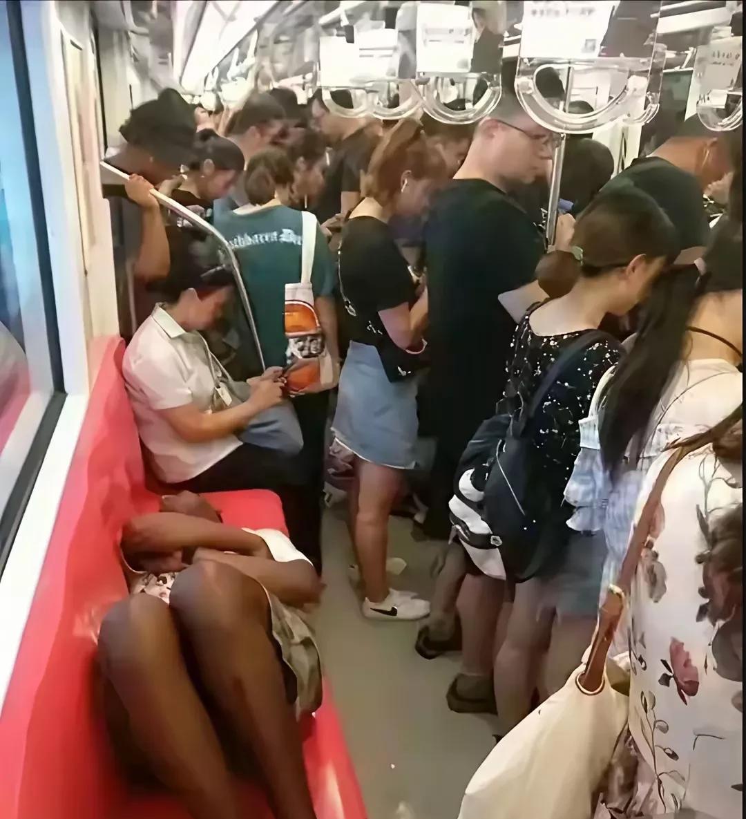 它是哪个大学的留学生，快点驱逐出境吧。