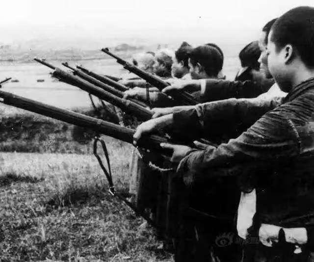 三年剿匪46万！四野老兵含泪回忆：广西平乱代价有多惨烈？咱先听听这位老兵的