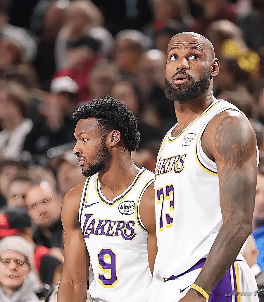 湖人自作多情了！据记者RamonaShelburne报道，詹姆斯并没有要求湖人