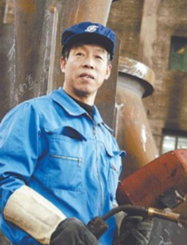 1999年，我国进口的一台昂贵的动平衡机出现了故障，然而德国不仅要价300万马克