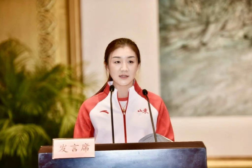 漂亮又有实力的优秀孩子就该如此自信阳光明媚陈梦将参加山东省表彰大会