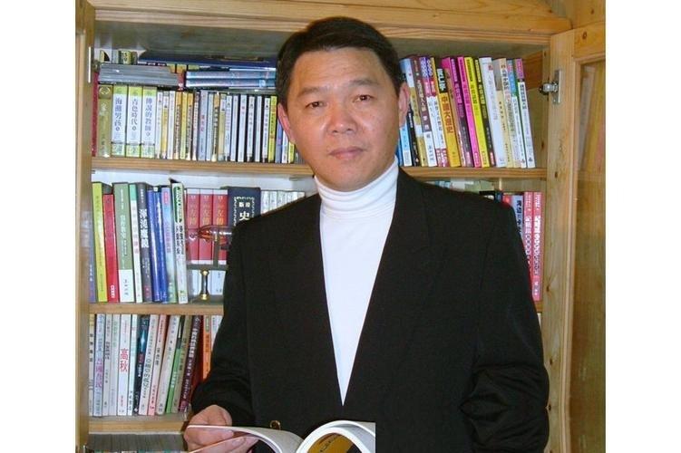 最近看到个让人哭笑不得的言论。台湾岛内有个经常露面的名嘴黄征辉，突然跑出来大谈所