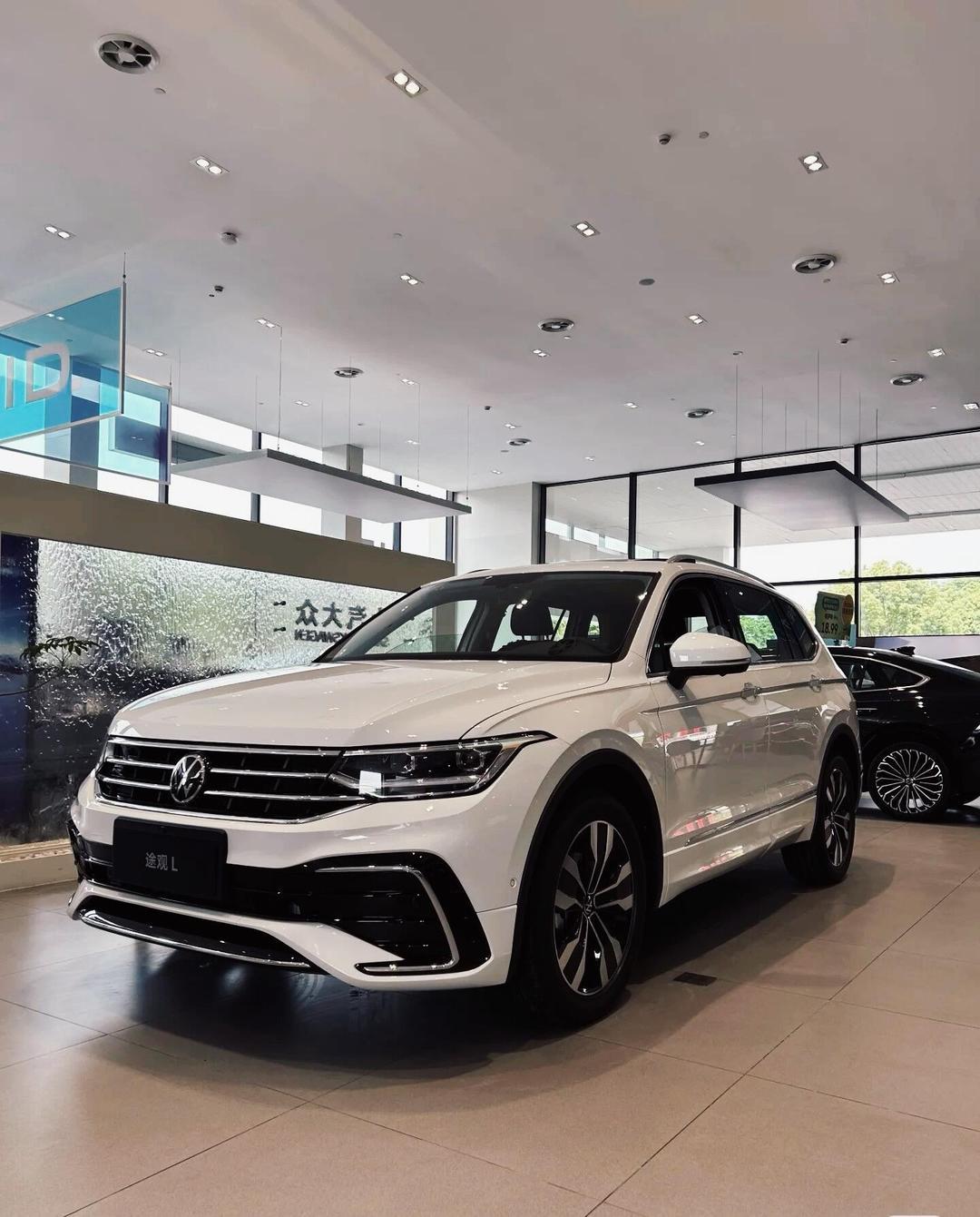 合资车当中，途观L的市场表现可谓是一枝独秀，很多人把它的畅销归结于产品性能，到对