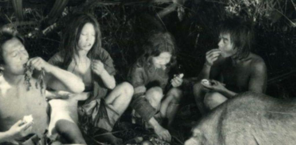 1956年，解放军在哀牢山密林中，发现了一群几乎全裸的男男女女！调查后才知道，他