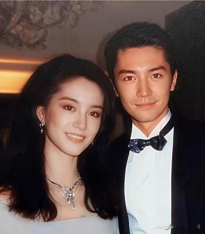 如果他们那时候在一起，生出来的孩子，应该会很漂亮吧？