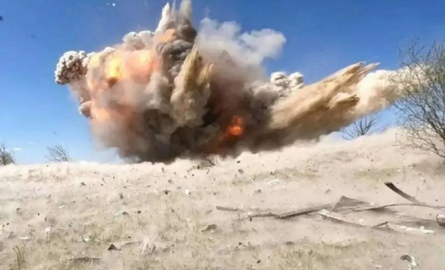 乌克兰波尔塔瓦州克列缅丘克工业区发生了剧烈爆炸。但是导致这次爆炸的并不是“天竺葵