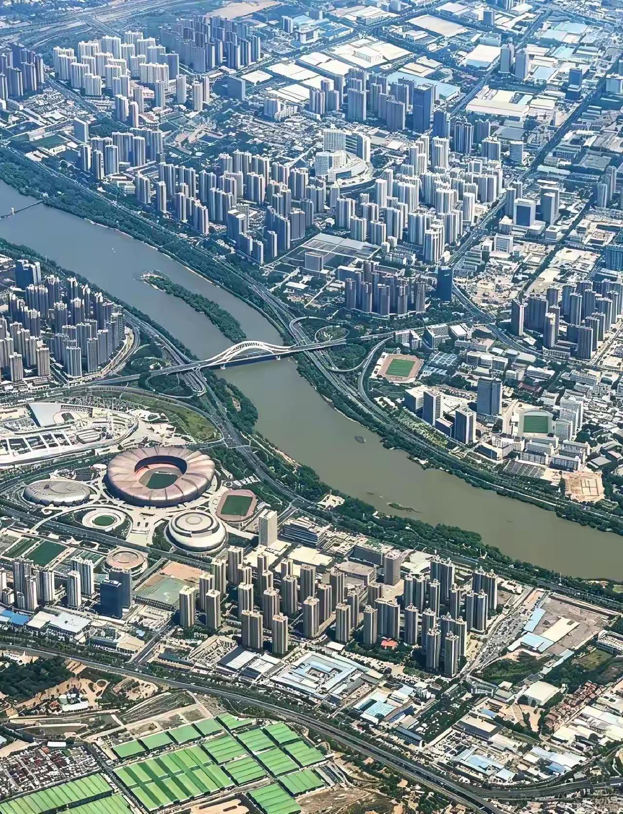 猜猜这是我国的哪一座城市，看城市航拍猜测城市！