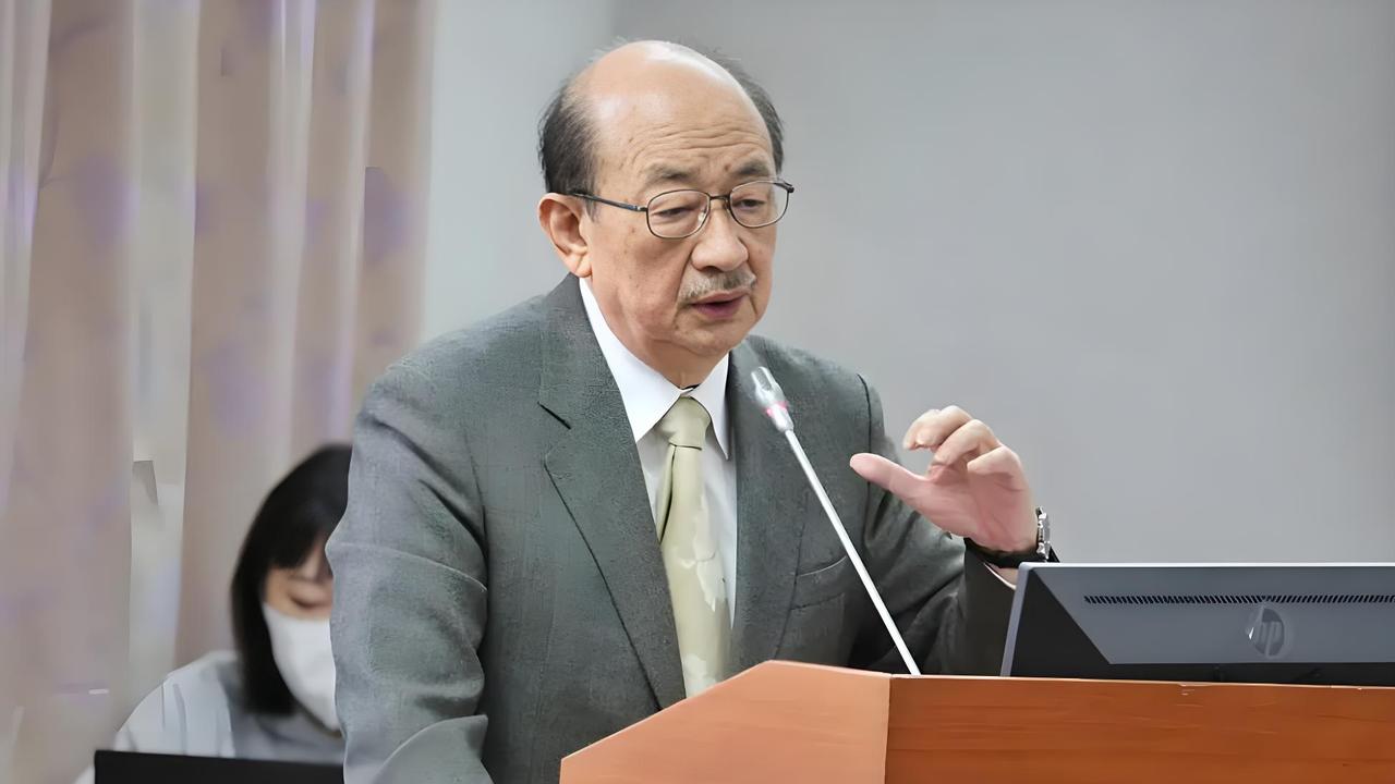 赖清德三招恶斗柯建铭出重手，柯建铭三式化解让赖桑吃苦头。恶斗还在继续……大罢免