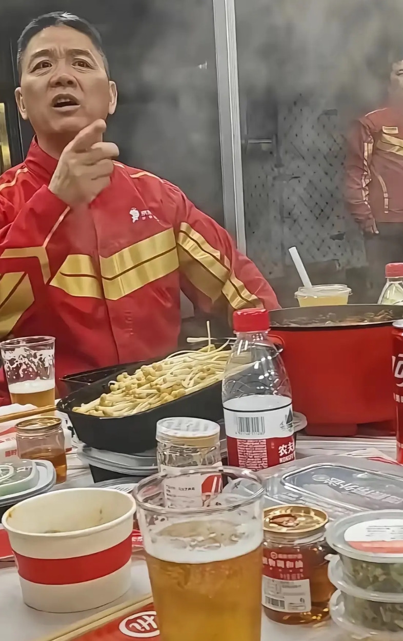 京东外卖才几个月，现在都快没声了，想当初有多火爆，朋友圈全是京东外卖免费喝奶茶的