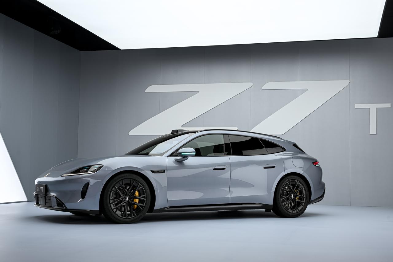 年轻人的第一台“全能”轿跑？尚界Z7系列凭啥预售2.5万+尚界Z7和Z7T这两