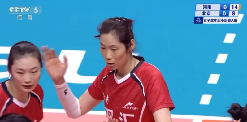 朱婷无情戏耍北京女排！今天完全不用发力，轻松打吊结合，北京女排根本防不住啊！在朱