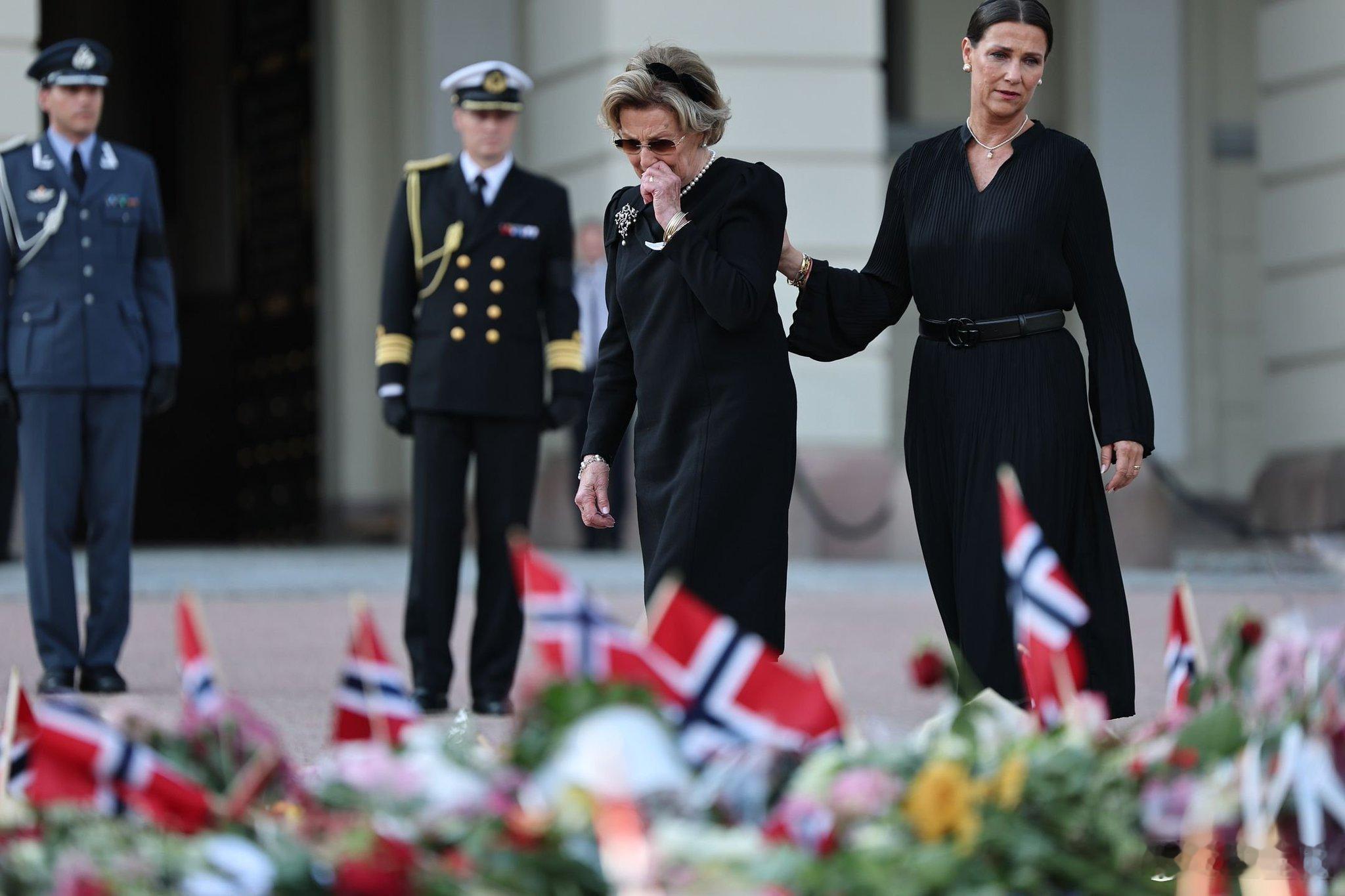 挪威王室🇳🇴8月31日，哈康国王、梅特-玛丽特王后、索尼娅王后、玛莎·露易