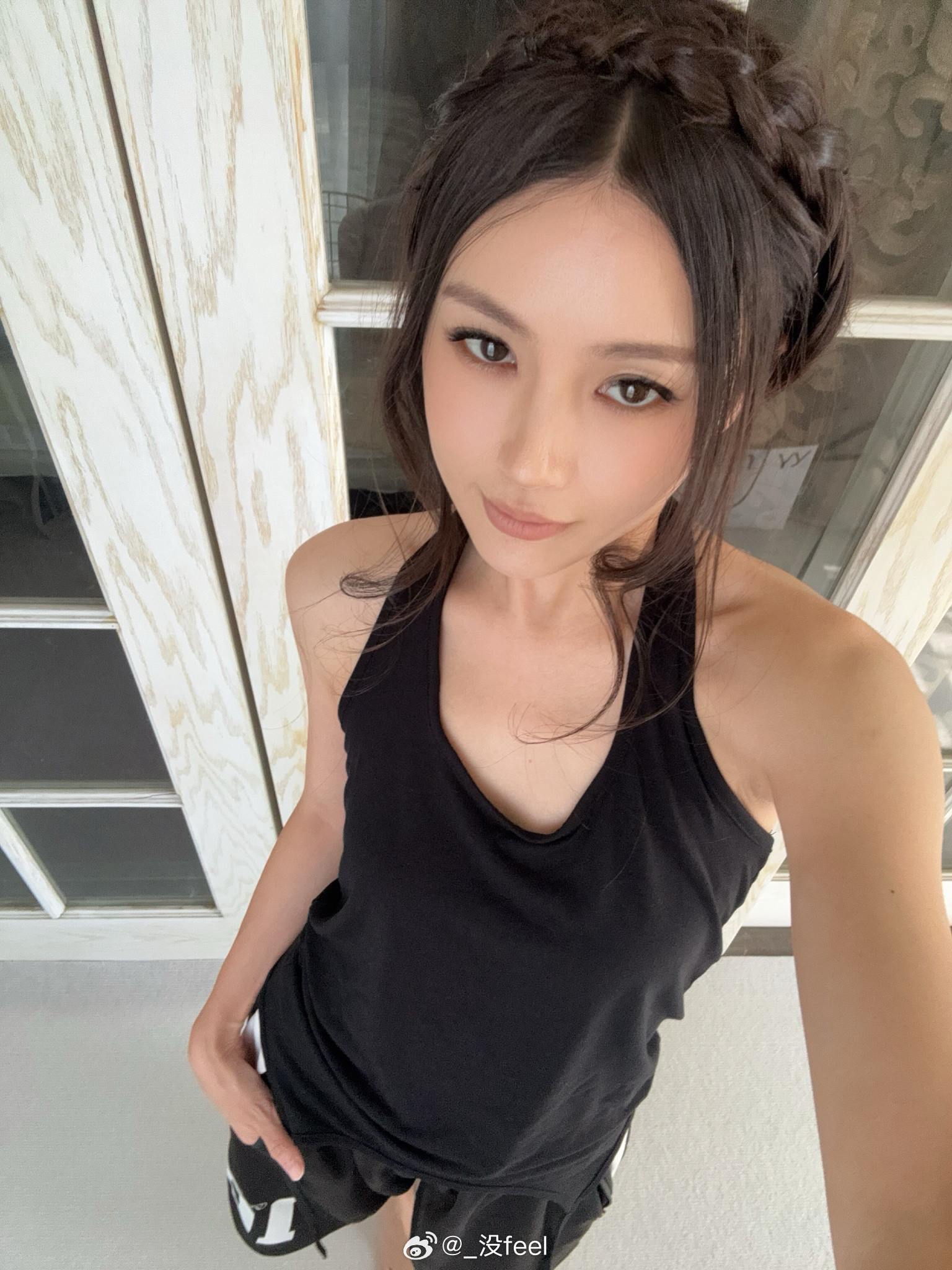 在家看视频学Jennie同款编发搞了一整天了真不容易啊终于能出片了