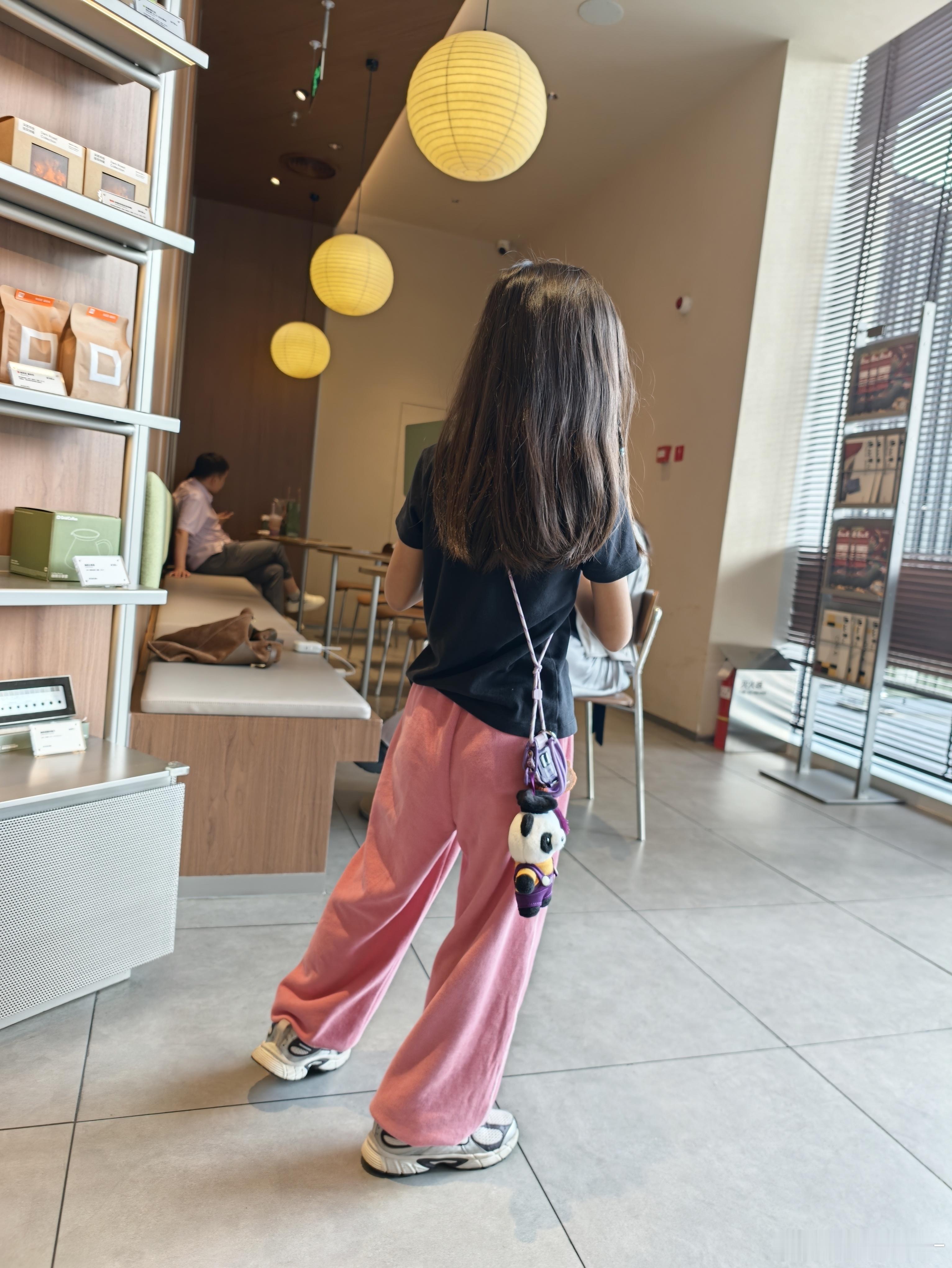 小孩儿的头发颜色我挺满意，天然栗色女儿​​​