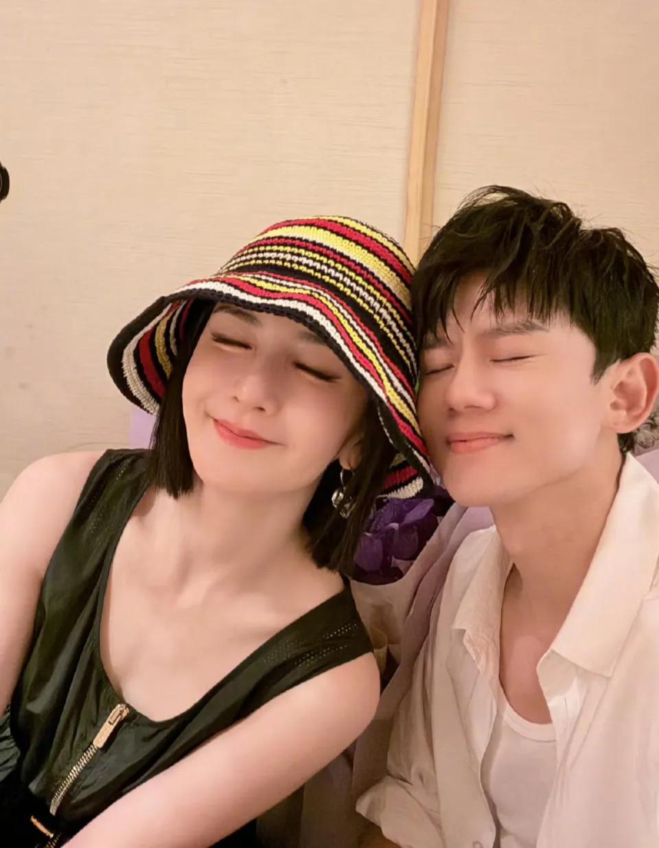 张杰谢娜结婚已经14周年了！他们曾经在最难的时候都跟何炅说过要分手，张杰说
