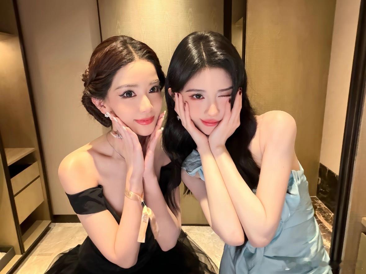 迅猛龙晒了和鞠婧祎合照！美女的左边还是美女鞠婧祎迅猛龙合照