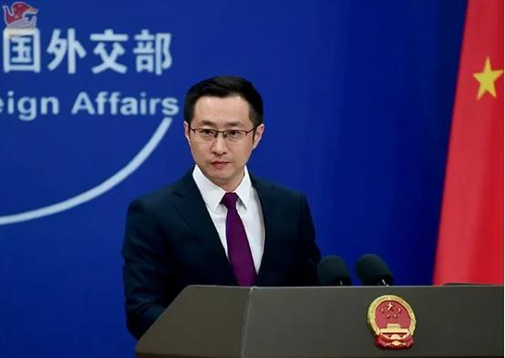 就在刚刚！ 外交部硬气回怼越南 3月23号，外交部开了例行记者会，发言人