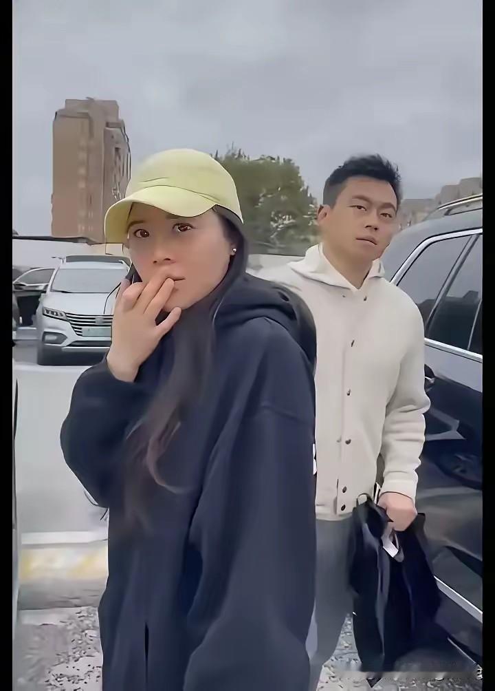 上海律师出轨瓜越扒越窒息两天霸占热榜这背后原配的强大关系网果然不一般。