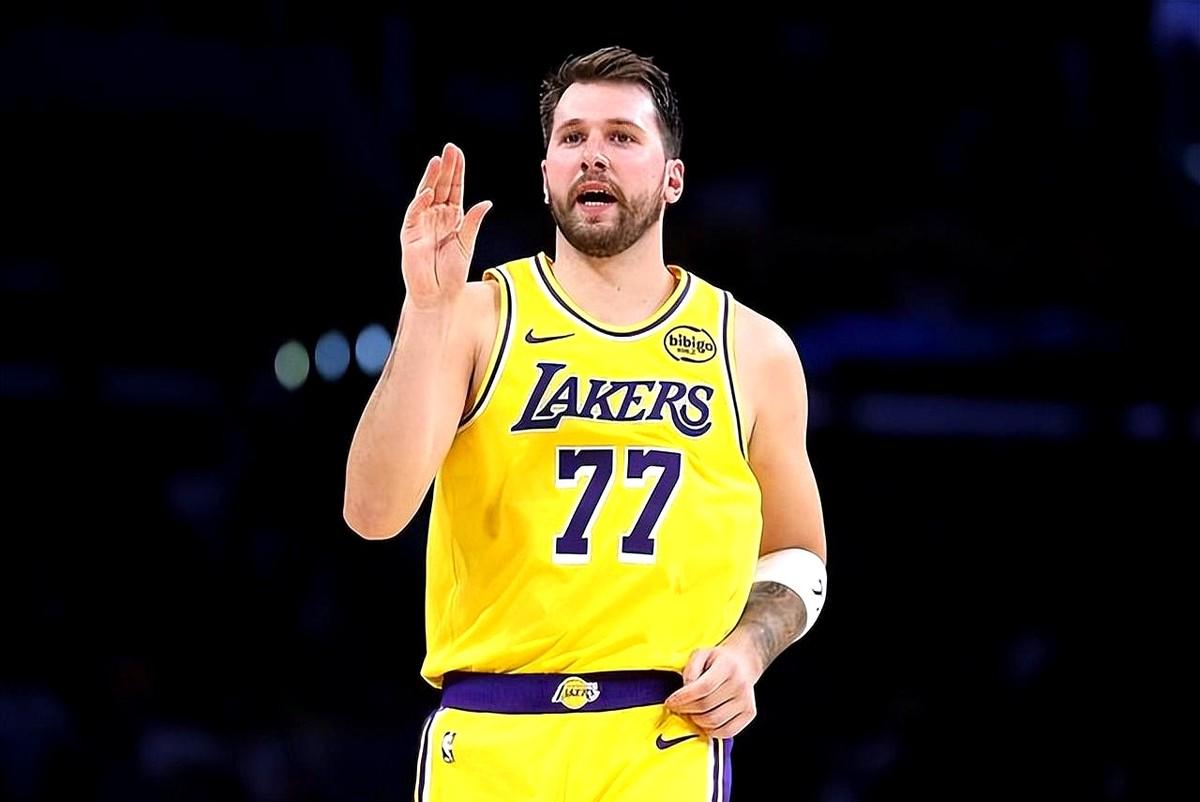 湖人这季后赛席位，真悬了！接下来三场球，就是他们的“审判日”。先客场碰掘