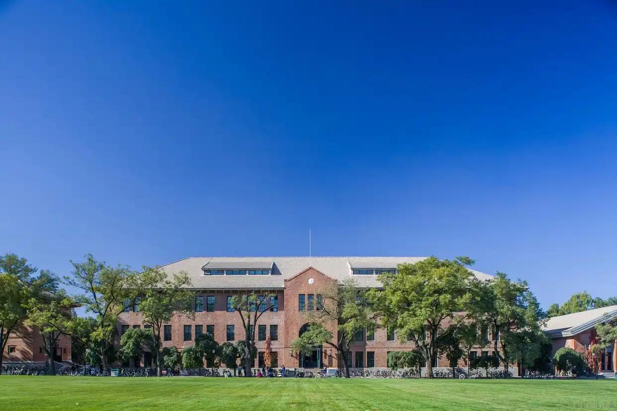 刚发4000工资转3000给儿子！山西妈妈的无奈，戳痛无数家庭真是供不起了