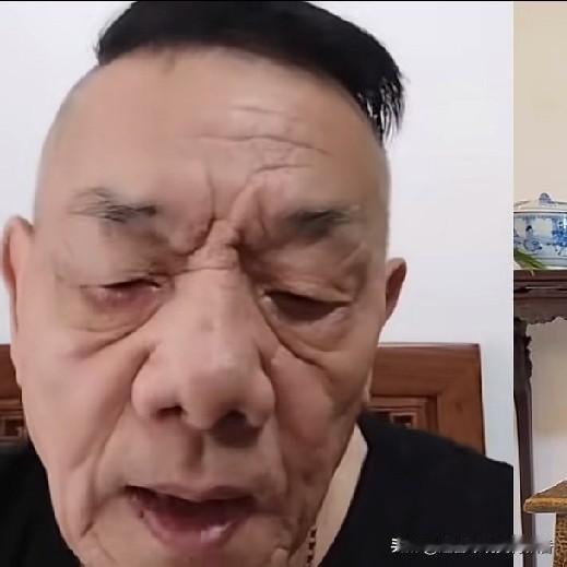 杨进明在直播间回怼杨仪，他是这么说的：“德云社现在三十周年了，坎坎坷坷都到了现在