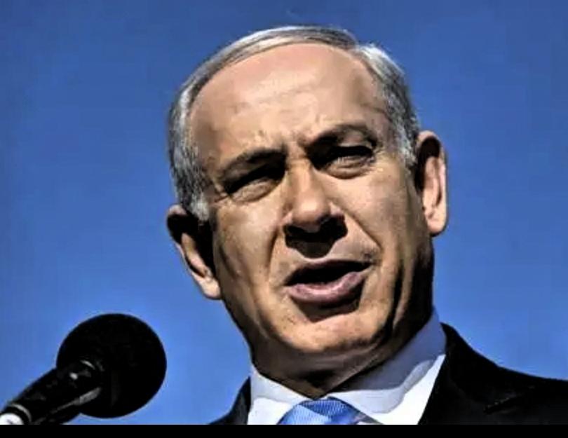 以色列现在这副谁都不放在眼里的架势，真以为自己能一直横着走？背后那两根“拐杖