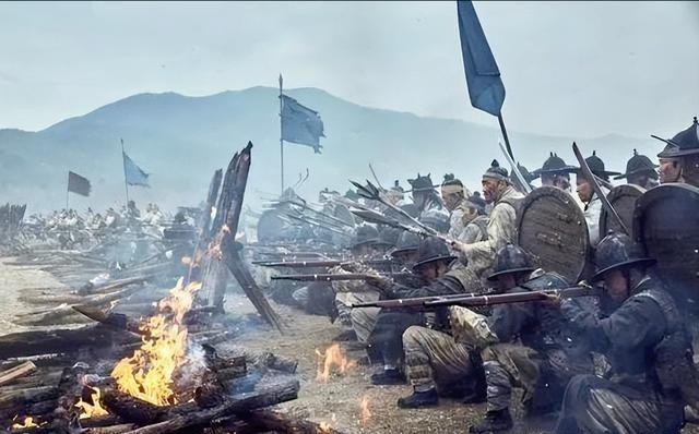 1370年，10万明军与10余万蒙古骑兵在甘肃对决，双方战斗两天两夜，都拼尽了全