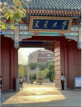 毕业于上海交大的AI人才庞若冰，被美国以年薪两亿美元的价格聘用。据传，还有几位也