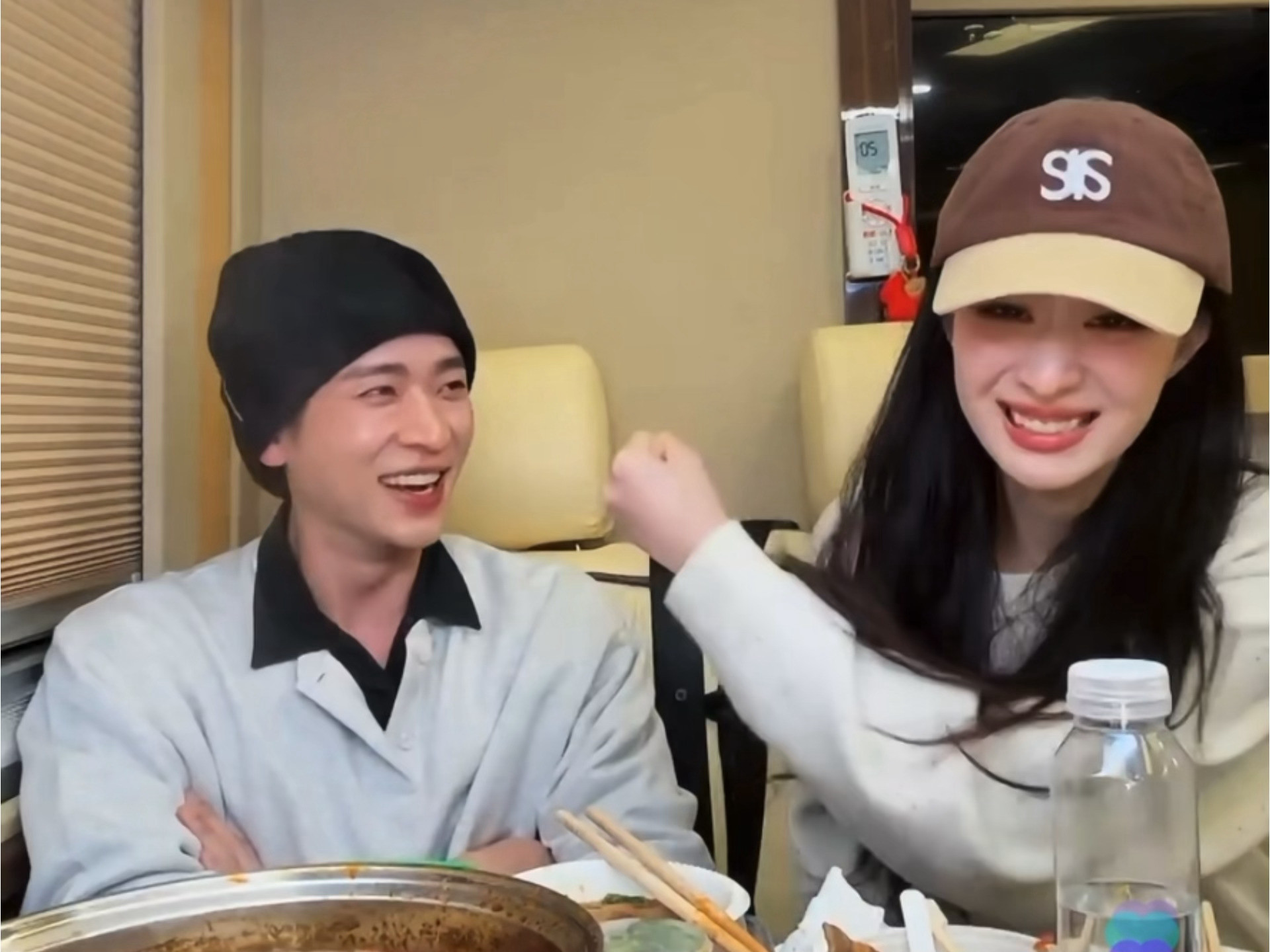 王楚然丞磊正宗坏猫坏狗味儿我服了丞磊王楚然啊啊啊正宗坏猫坏狗味儿磊：我不是没