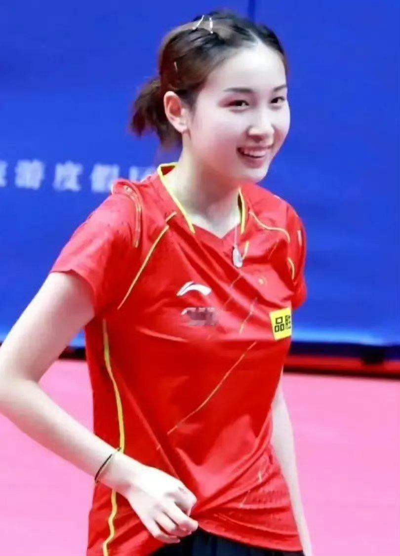 钱天一家庭关系一览父亲钱维洁，1953年出生，现年71岁，他在47岁时老来得女。