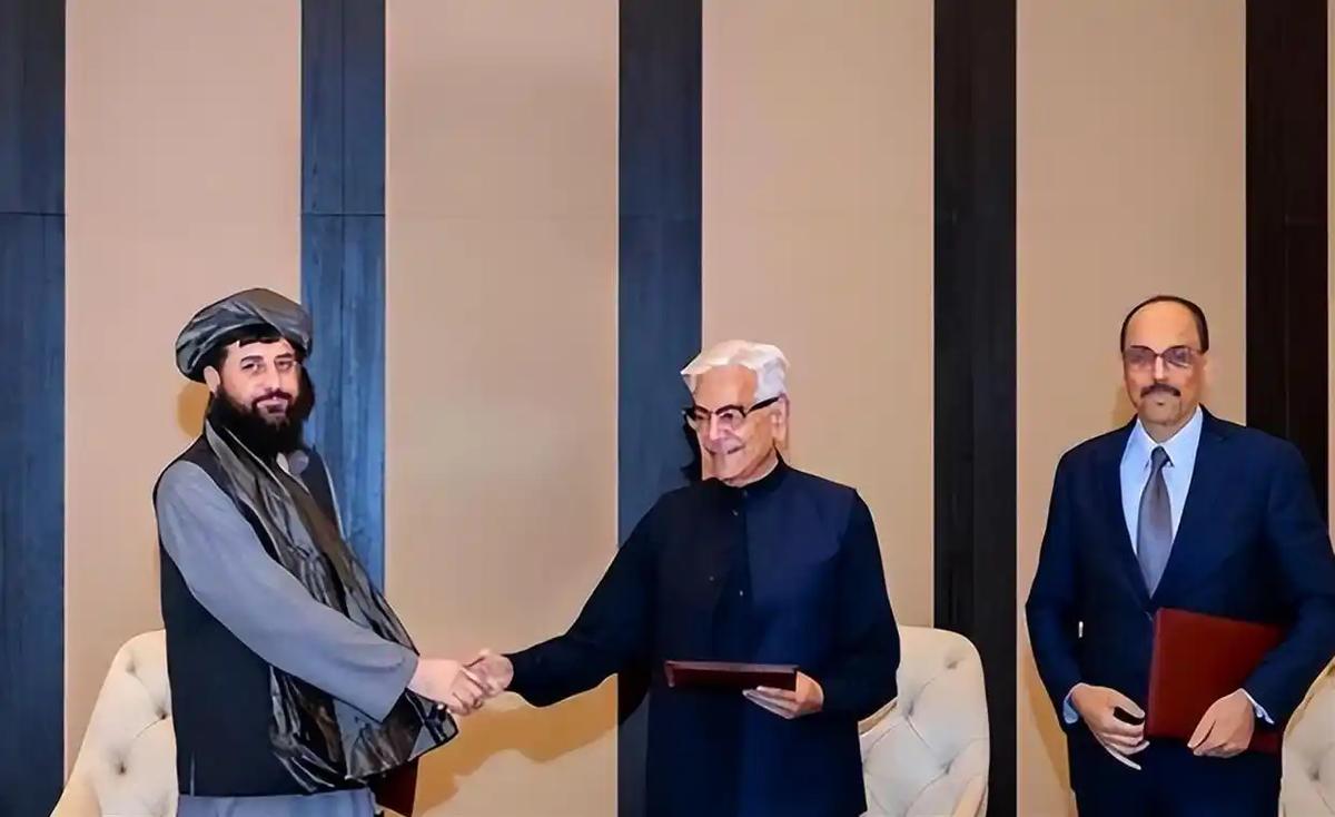 巴基斯坦优势太大，阿富汗挺不住了，派人来和中国保证不会影响中国，只求中方施压巴基