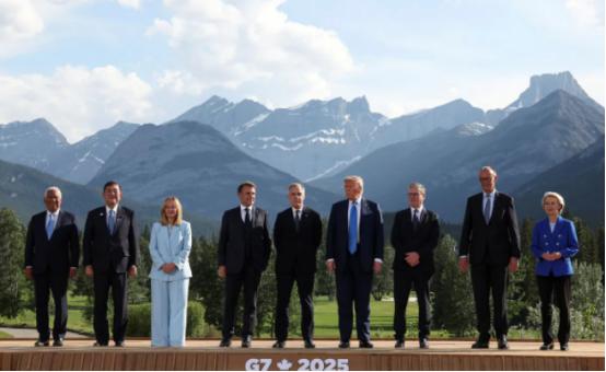 被问到“谁愿给中国加税200%”，G7只顾低头看鞋，没人搭理美财长 当地时间