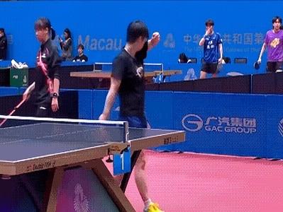 莎莎把“盯梢”写进训练计划。原来练到七点不是撒娇，是教练组下的硬指标。沙