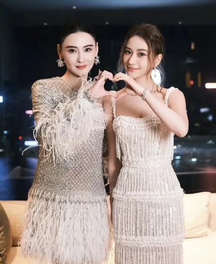 张柏芝告别四月plog大放送百变造型多彩生活超吸睛