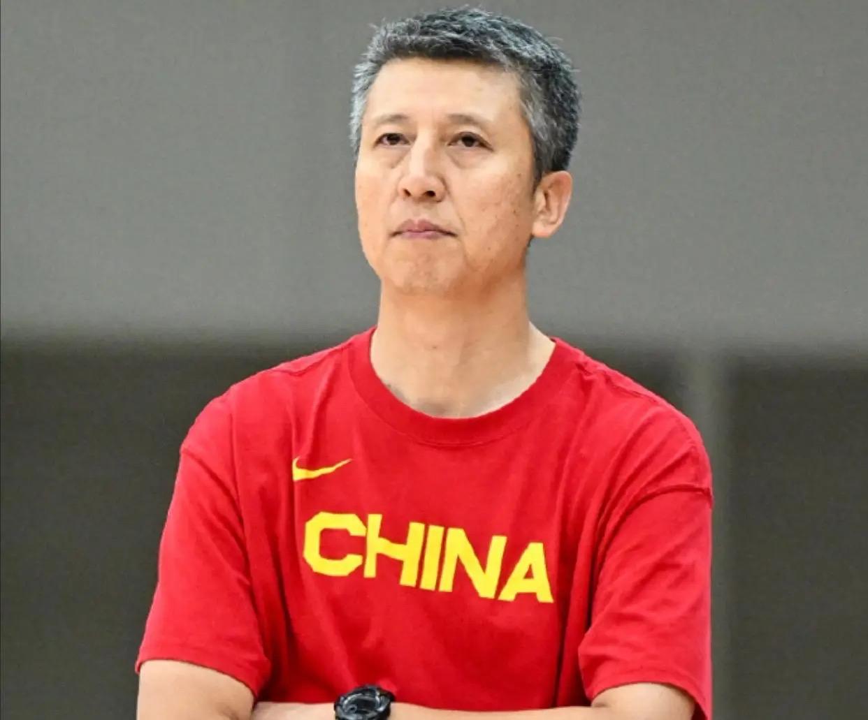 三场热身赛打下来：老叔心目中男篮主力“呼之欲出”！控球后卫：基本确定赵睿（候