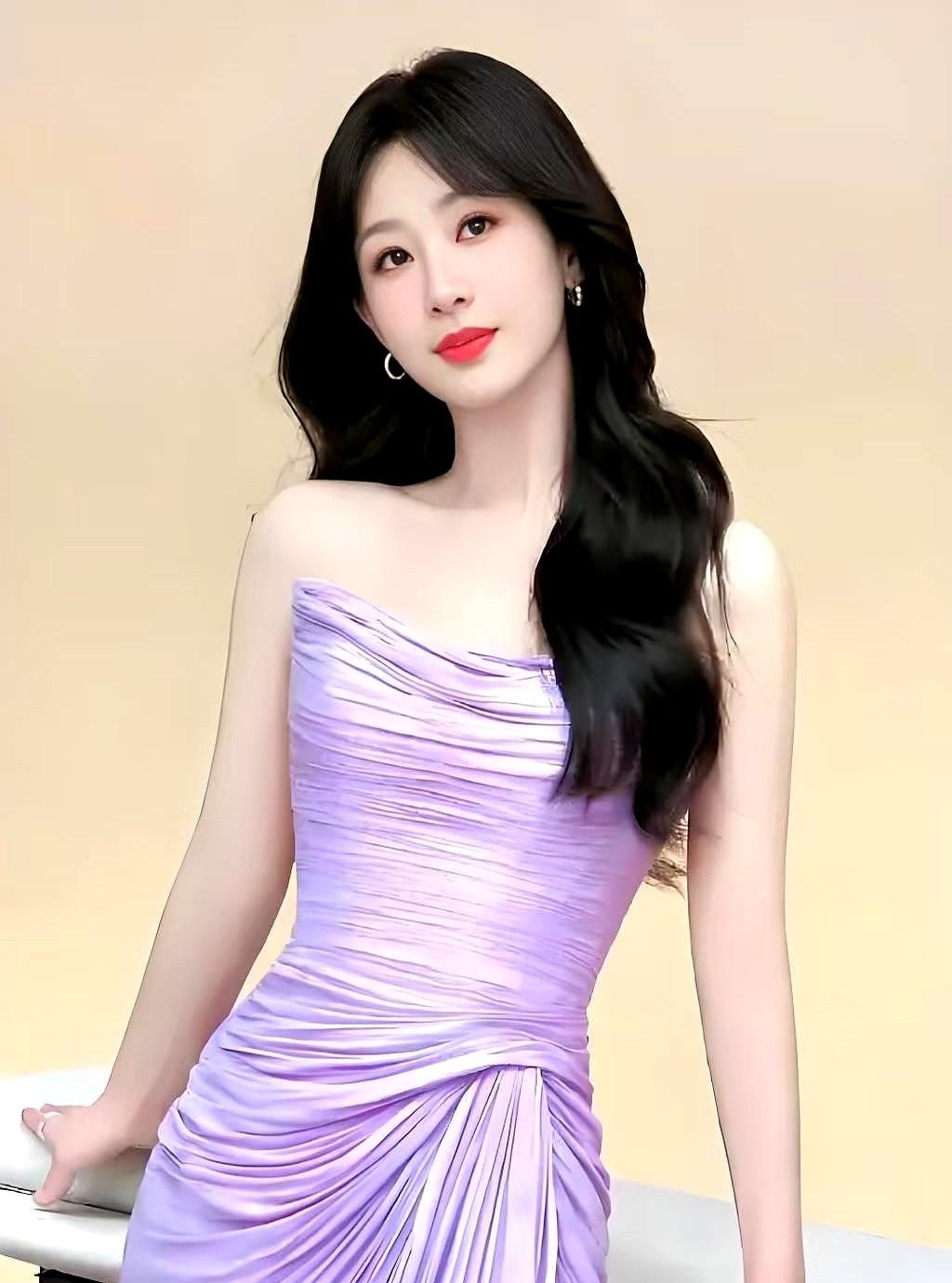 杨紫这几天好忙呀忙着新剧进组、跨年录制，还要宣传《家业》《生命树》，为旧剧争