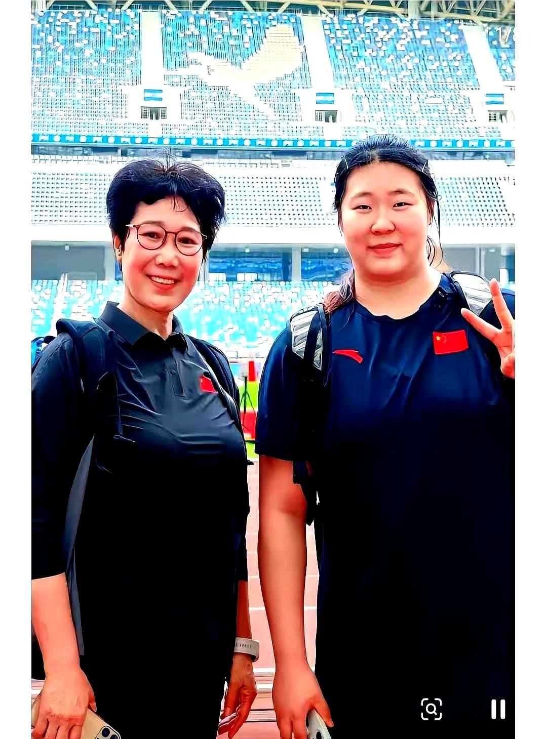 一块面包差点毁掉一个冠军，这种事你敢信？布鲁塞尔那场比赛，严子怡就吃了这个亏
